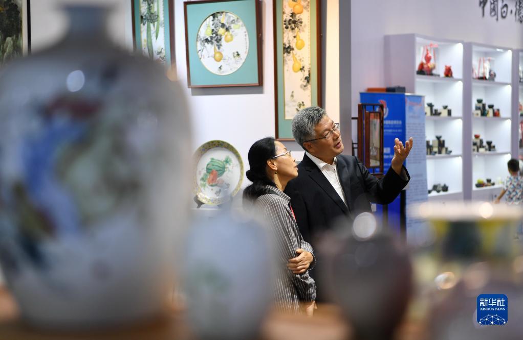 宝马棋牌下载